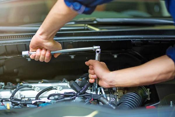 How to Save Money on Auto Repairs at a Trusted Shop